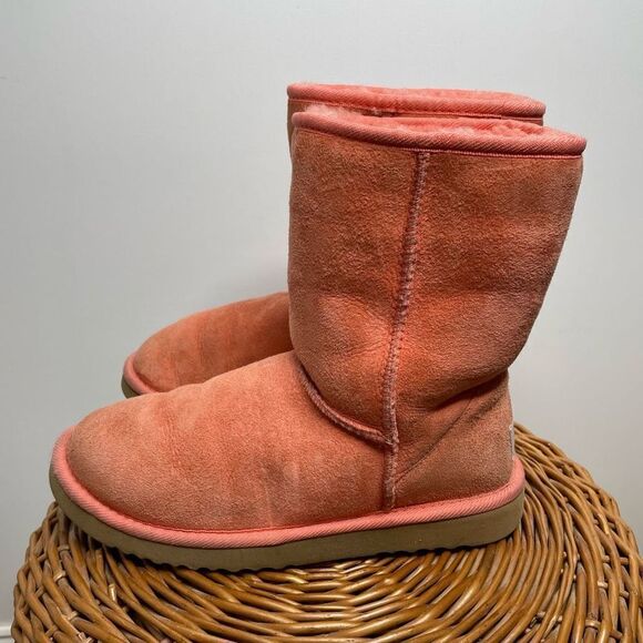 UGG Classic‎ Short 5825 Leather Sheepskin Lined Winter Boots Pink Coral Orange 7 - Picture 3 of 9